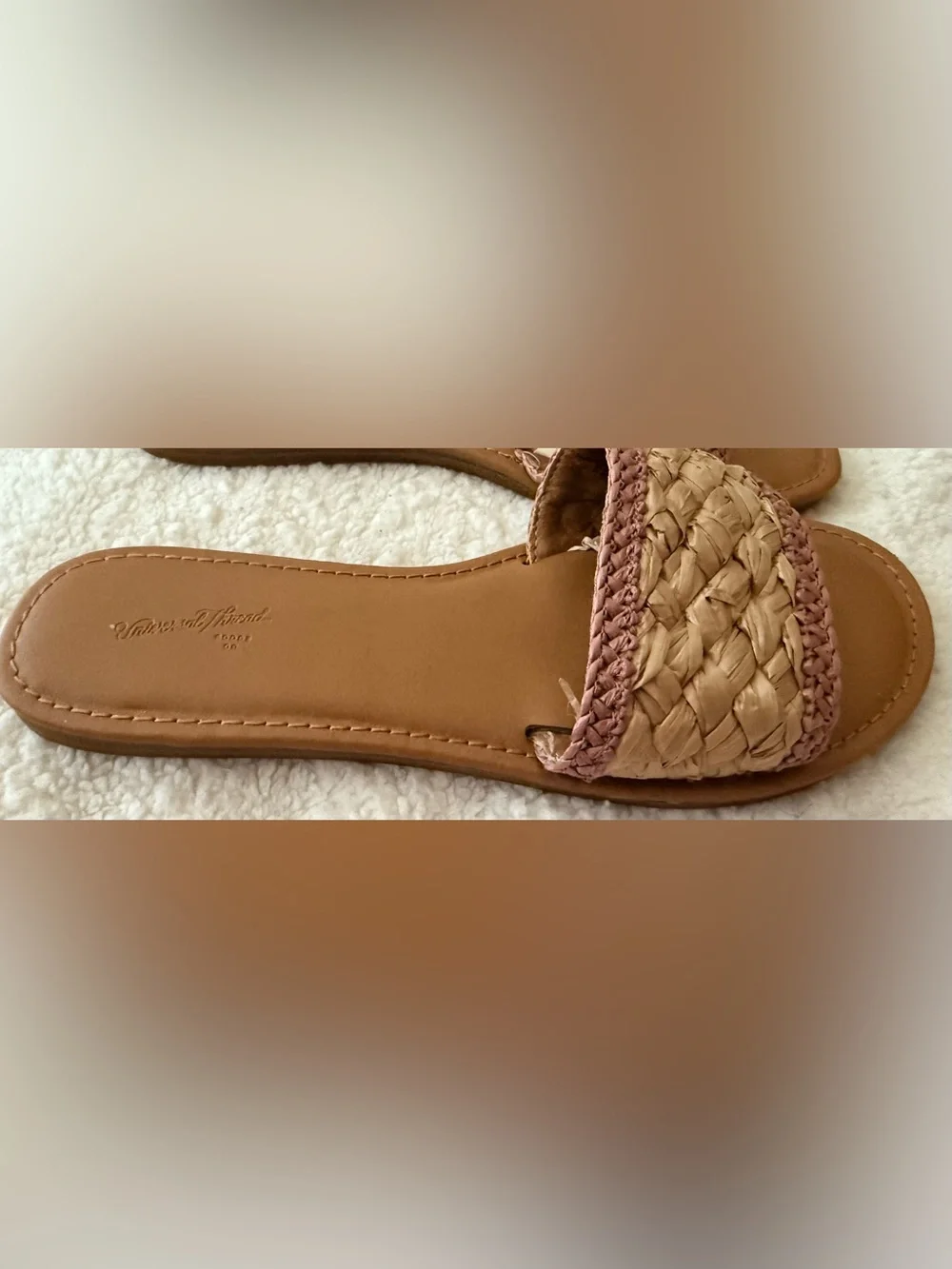 Universal Thread Dez Rose Pink Tan Woven Sandals Size 7.5